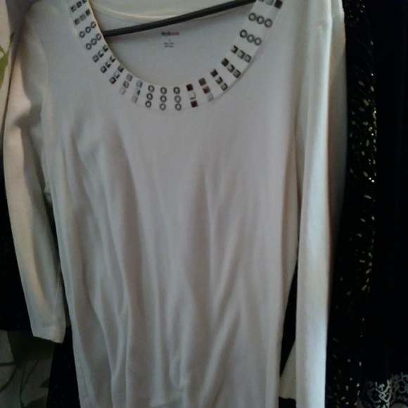 Various - Picture 2 of 8